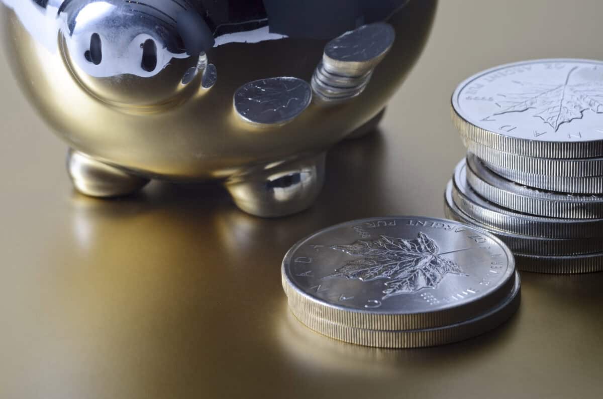 Where Should Canadians Keep Emergency Cash? (It's Not Where You Think)